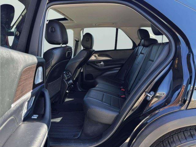 Used 2020 Mercedes-Benz GLE 450 4MATIC w/ Premium Package image 34