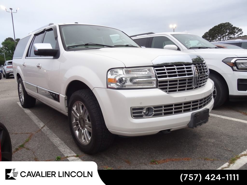 Used 2012 Lincoln Navigator L 2WD image 1