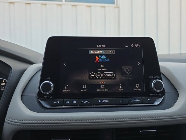 Used 2023 Nissan Rogue SV FWD image 8