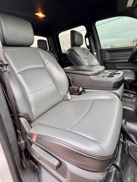 Used 2022 RAM 2500 Tradesman w/ Chrome Appearance Group AWD/4WD image 13