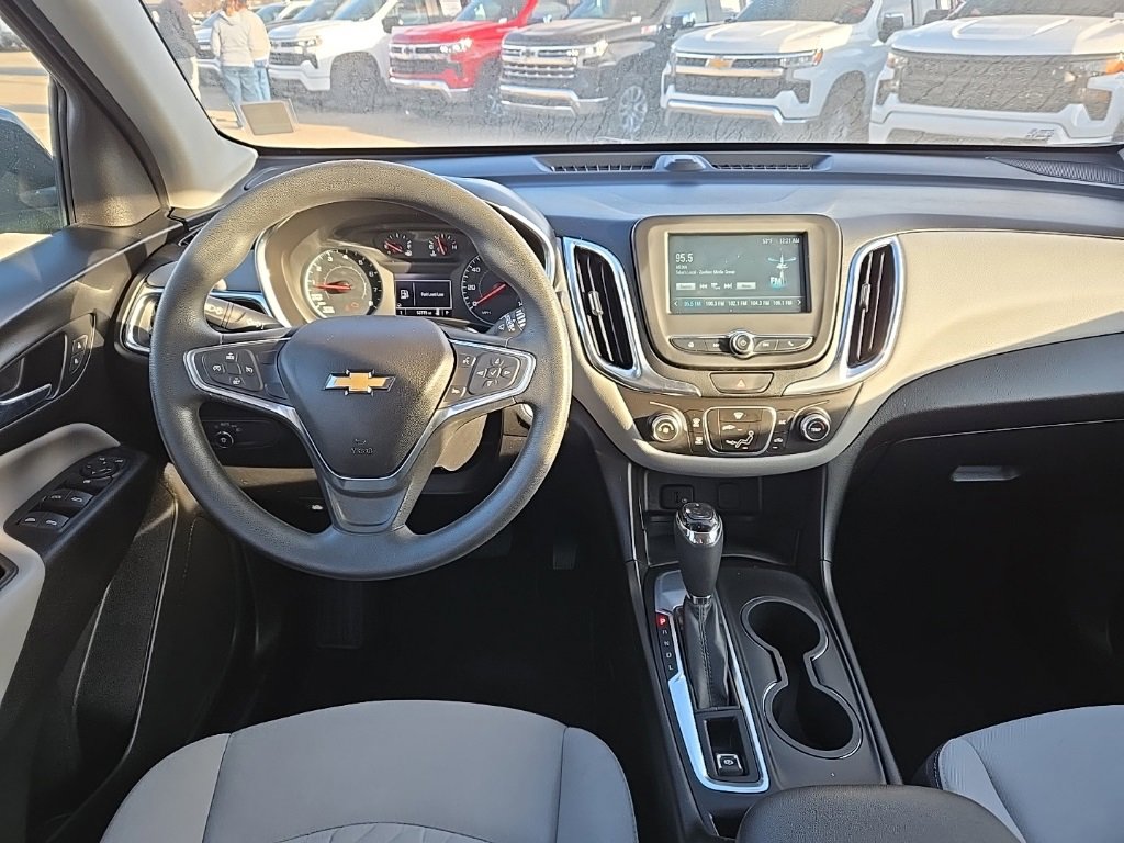 Used 2018 Chevrolet Equinox LT image 17
