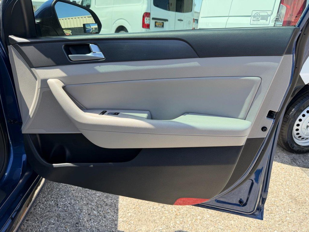 Used 2015 Hyundai Sonata Sport FWD image 19