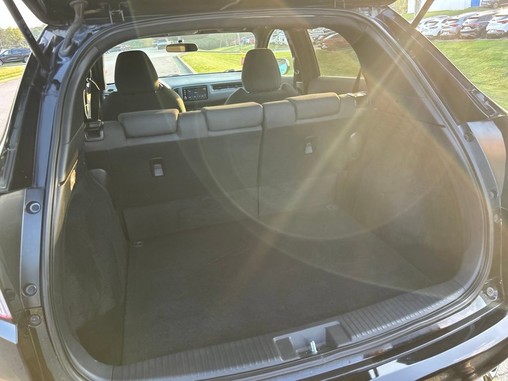 Used 2022 Honda HR-V Sport image 11