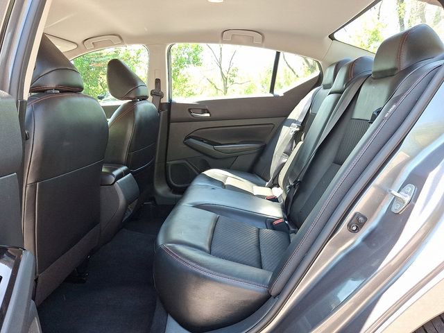 Used 2023 Nissan Altima 2.5 SR FWD image 10