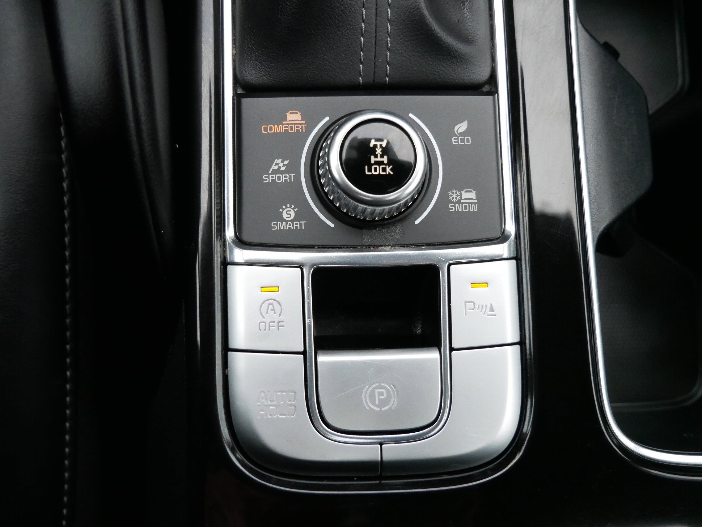 Used 2025 Kia Telluride S image 23