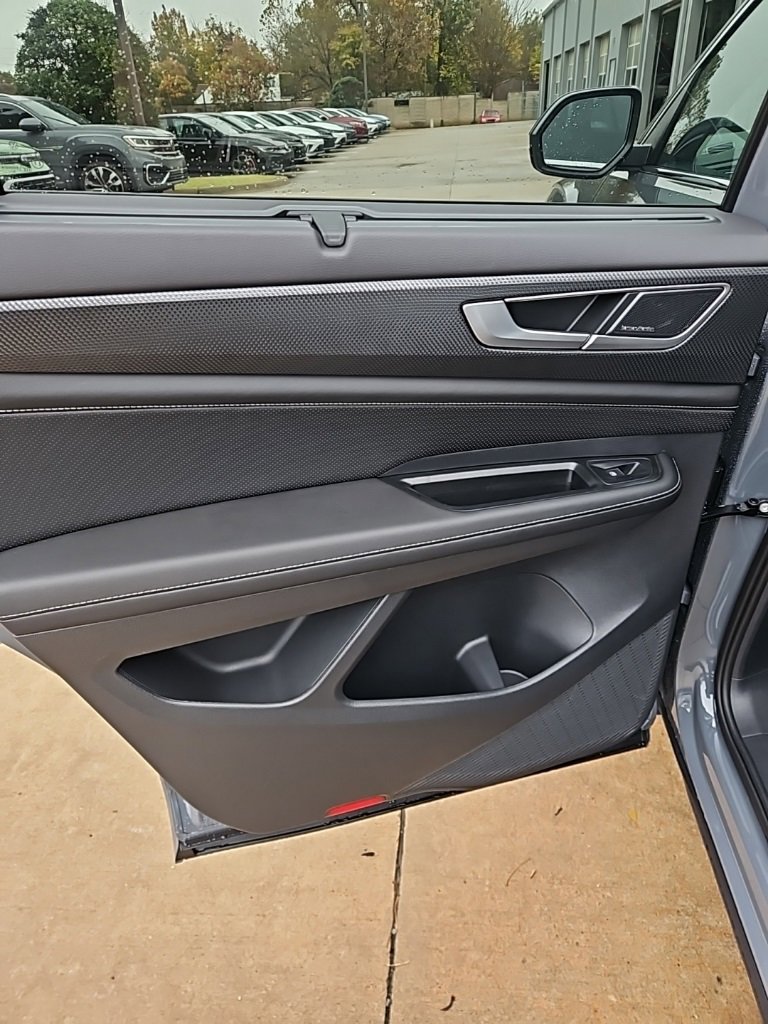 New 2026 Volkswagen Atlas Cross Sport SEL Premium R-Line image 21