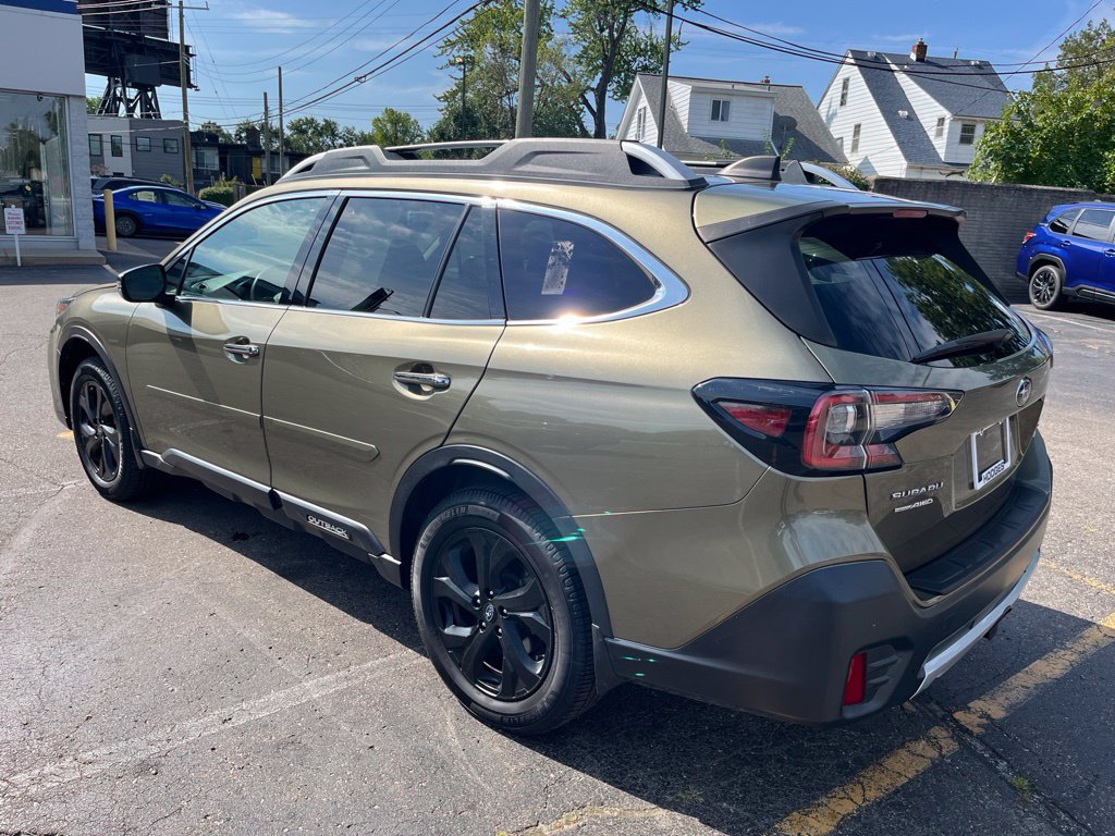 Certified 2022 Subaru Outback Touring XT AWD/4WD image 6