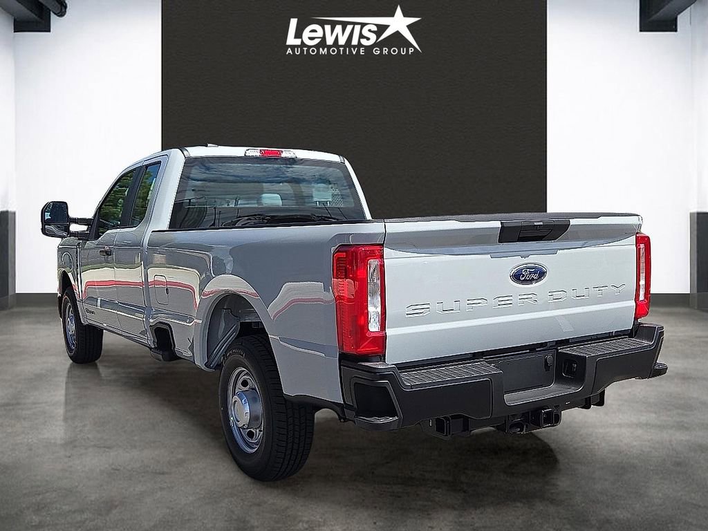New 2025 Ford F250 XL image 4