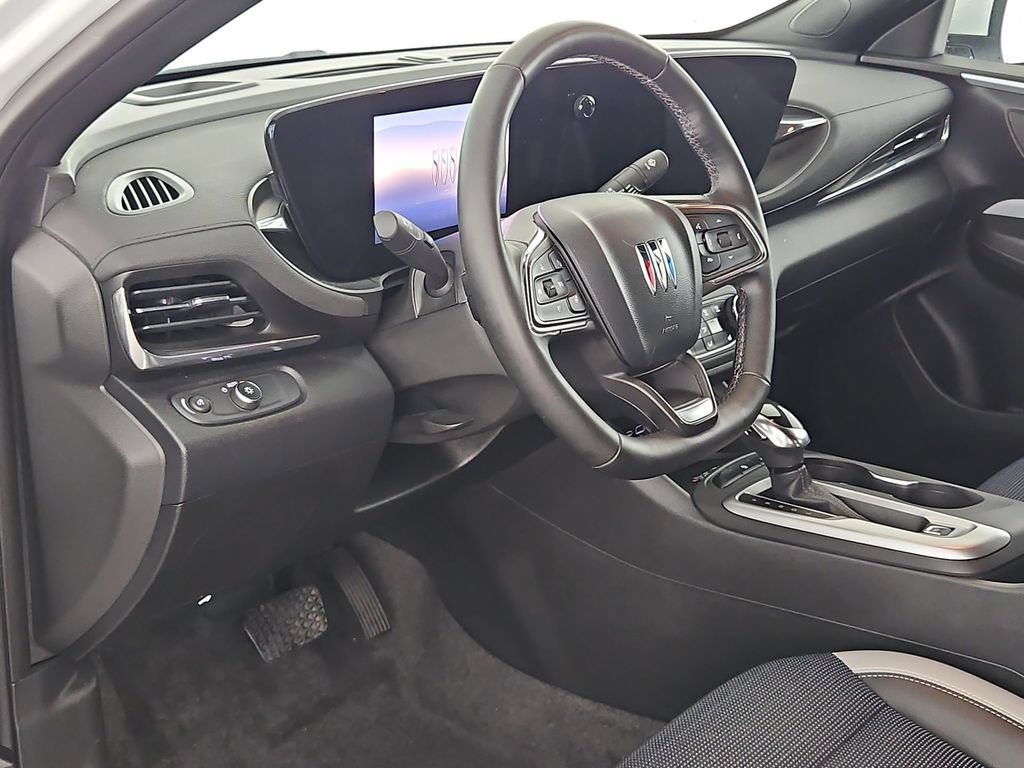 Used 2025 Buick Envista Preferred w/ Convenience I Package FWD image 16