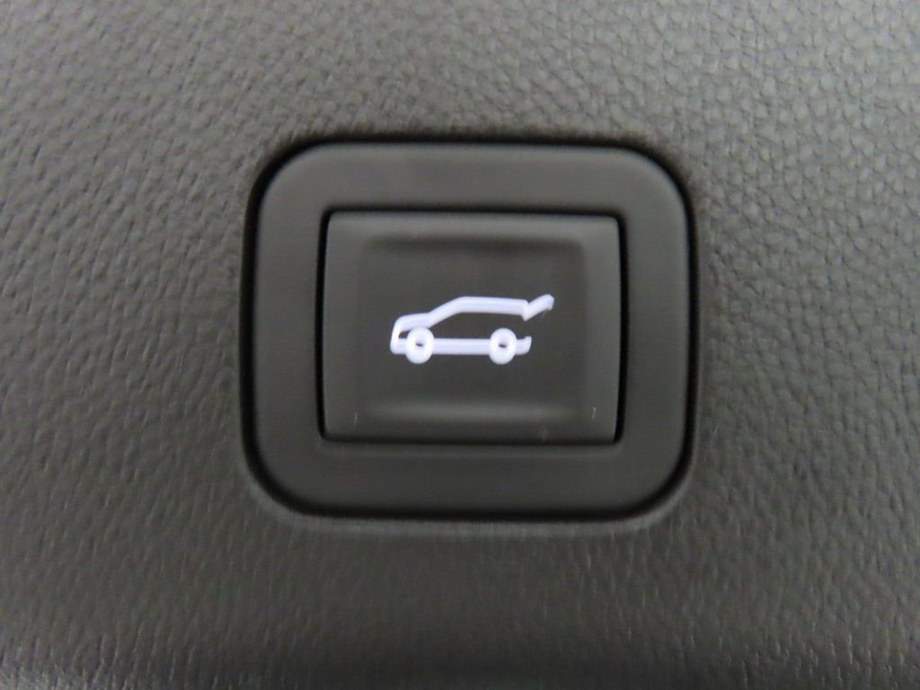 Used 2025 Chevrolet Suburban RST w/ Advanced Technology Package AWD/4WD image 40