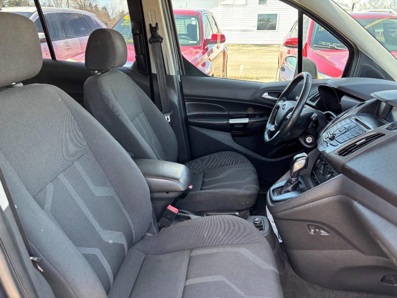 Used 2014 Ford Transit Connect XLT image 9