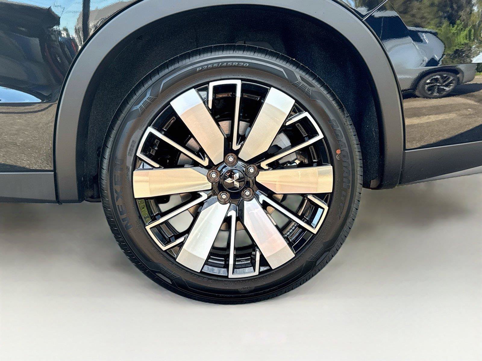 New 2026 Mitsubishi Outlander SE FWD image 34