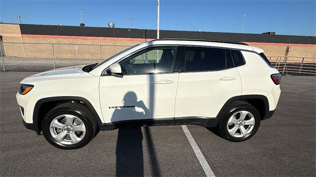 Used 2020 Jeep Compass Latitude w/ Cold Weather Group image 2