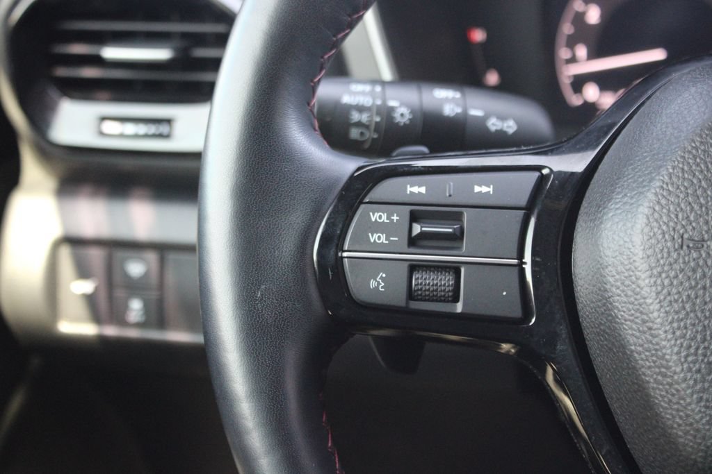 Certified 2025 Honda Pilot Black Edition image 19