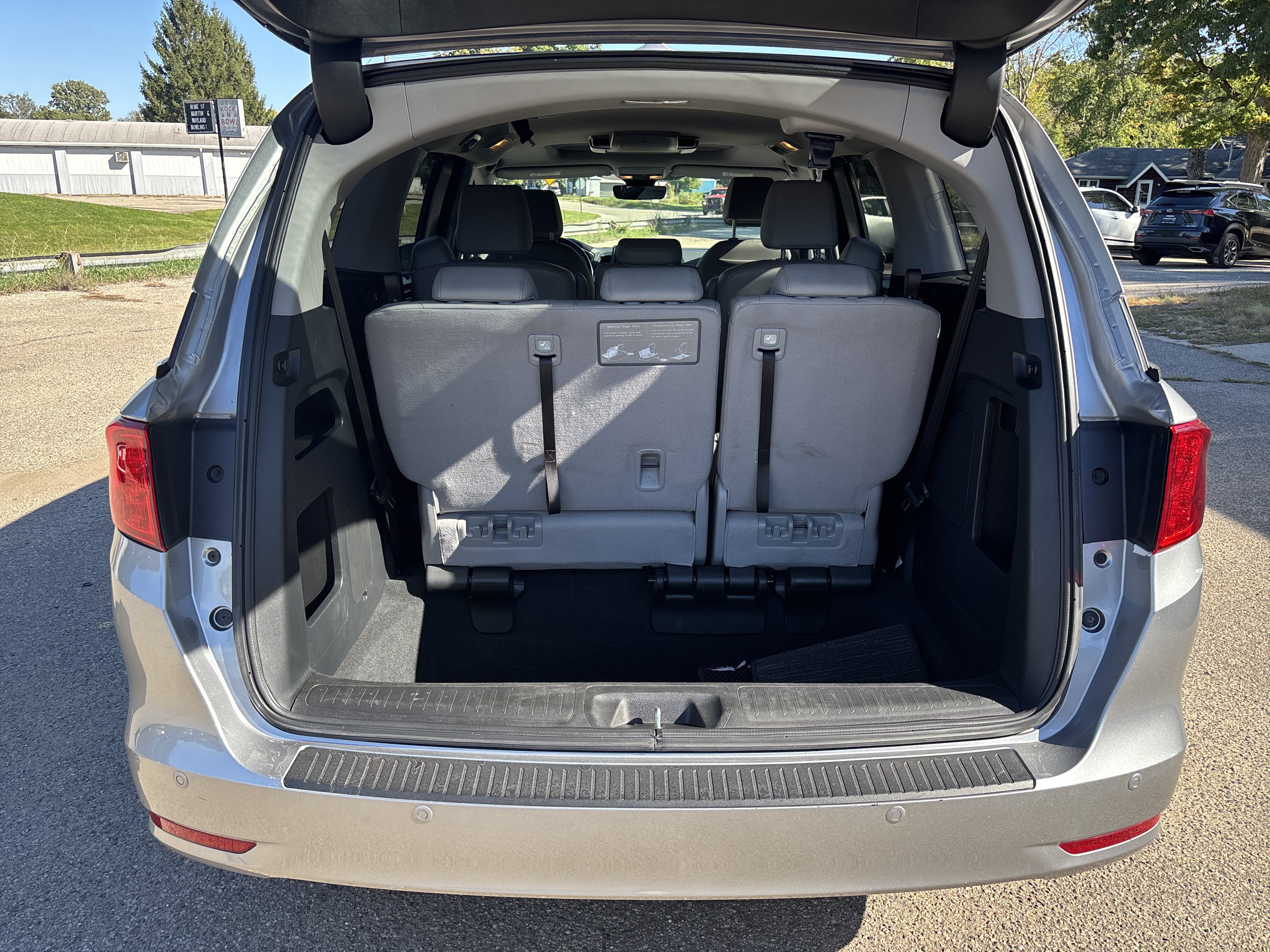 Used 2023 Honda Odyssey Touring image 7