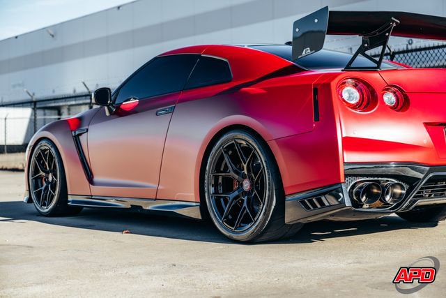 Used 2020 Nissan GT-R Premium w/ Premium Interior Package image 56