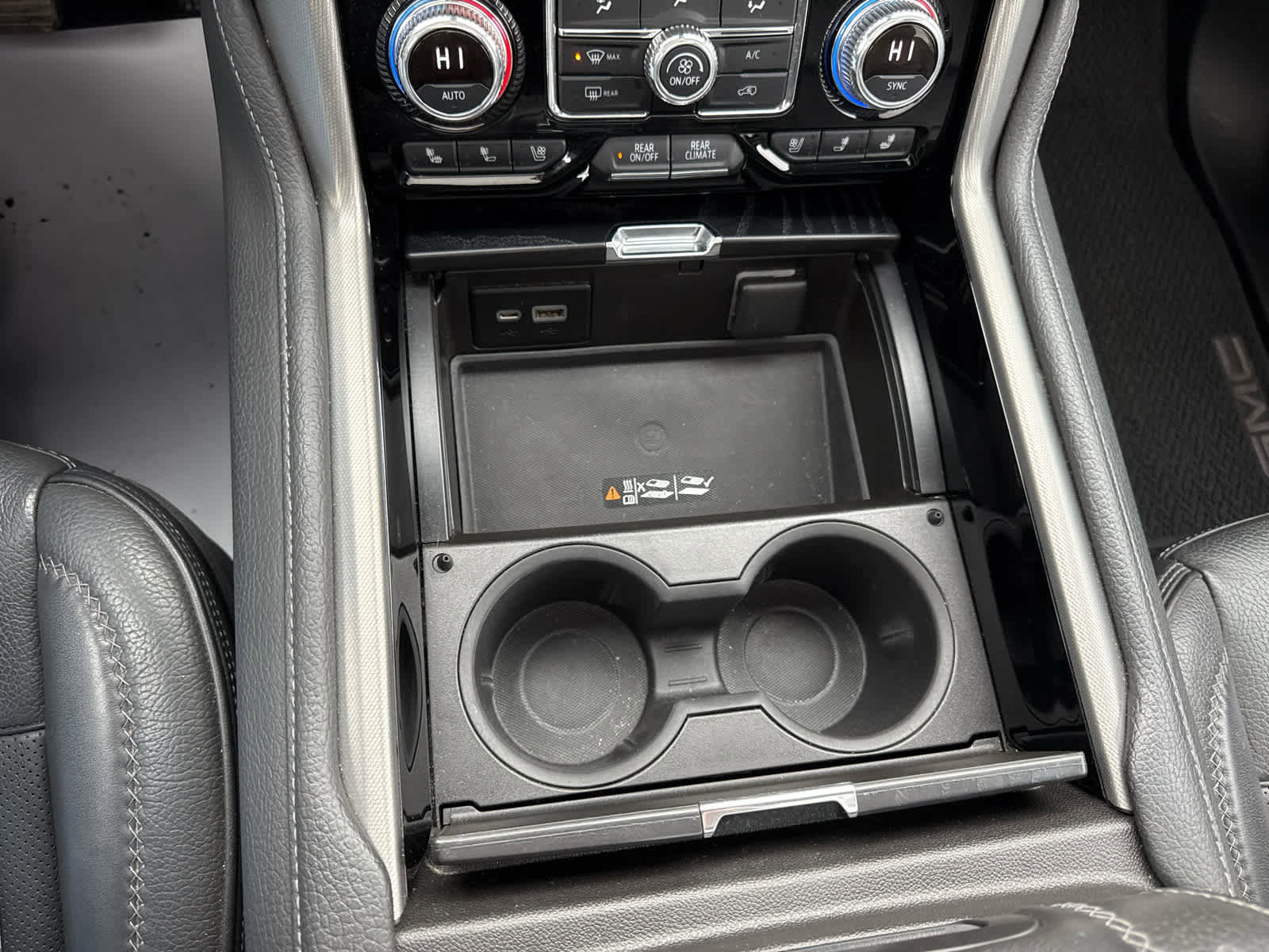 Used 2021 GMC Yukon XL Denali w/ LPO, Illumination Package image 22