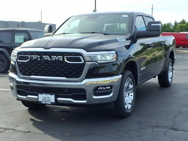 New 2026 RAM 1500 4x4 Crew Cab image 2