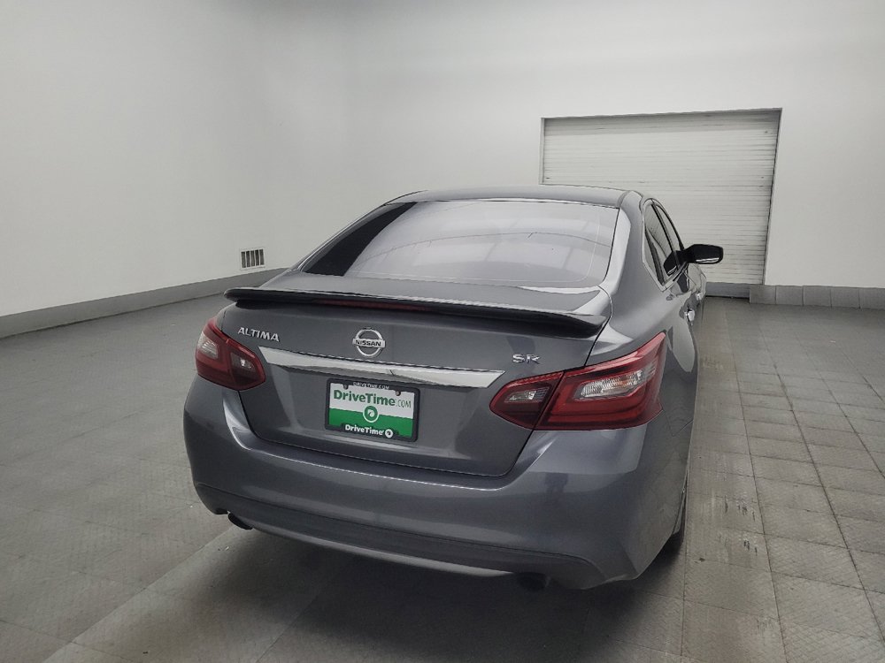 Used 2017 Nissan Altima 2.5 SR w/ Midnight Edition Package FWD image 7