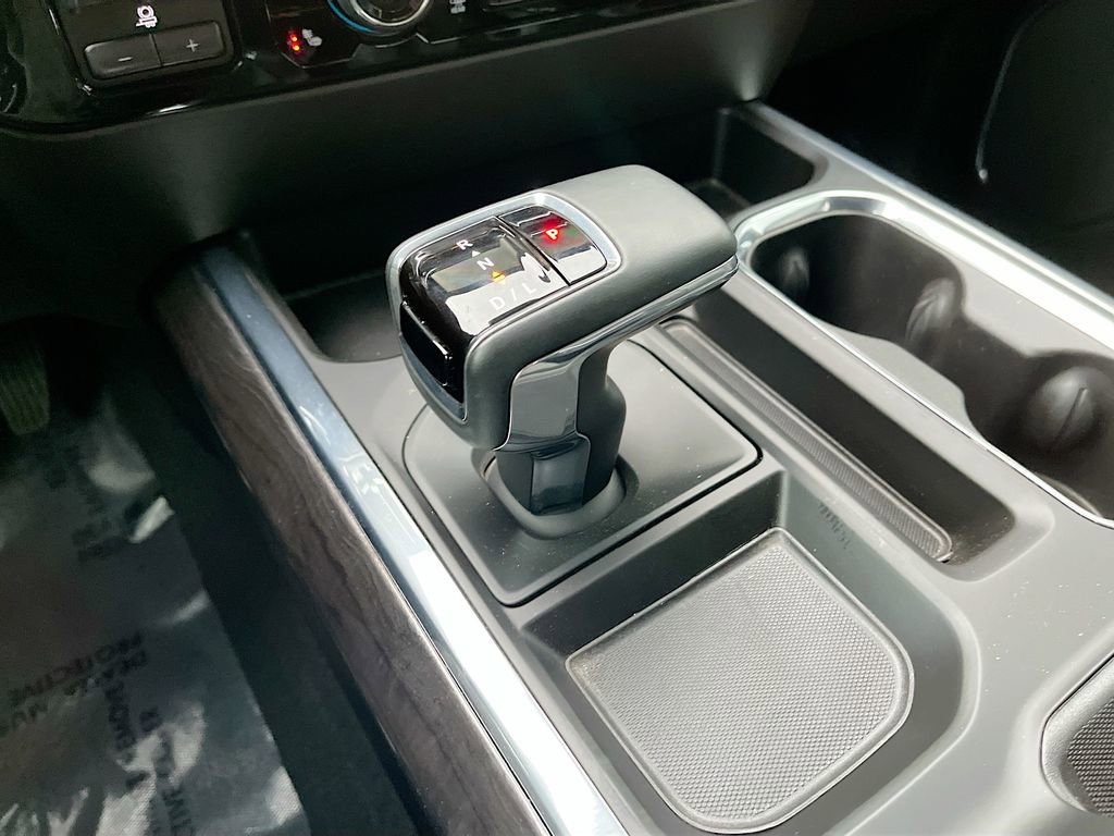 Used 2024 Chevrolet Silverado 1500 LTZ w/ LTZ Convenience Package II image 17