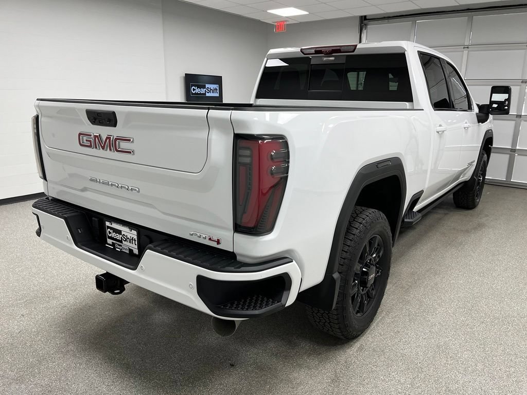 Used 2024 GMC Sierra 3500 AT4 w/ AT4 Premium Plus Package AWD/4WD image 10