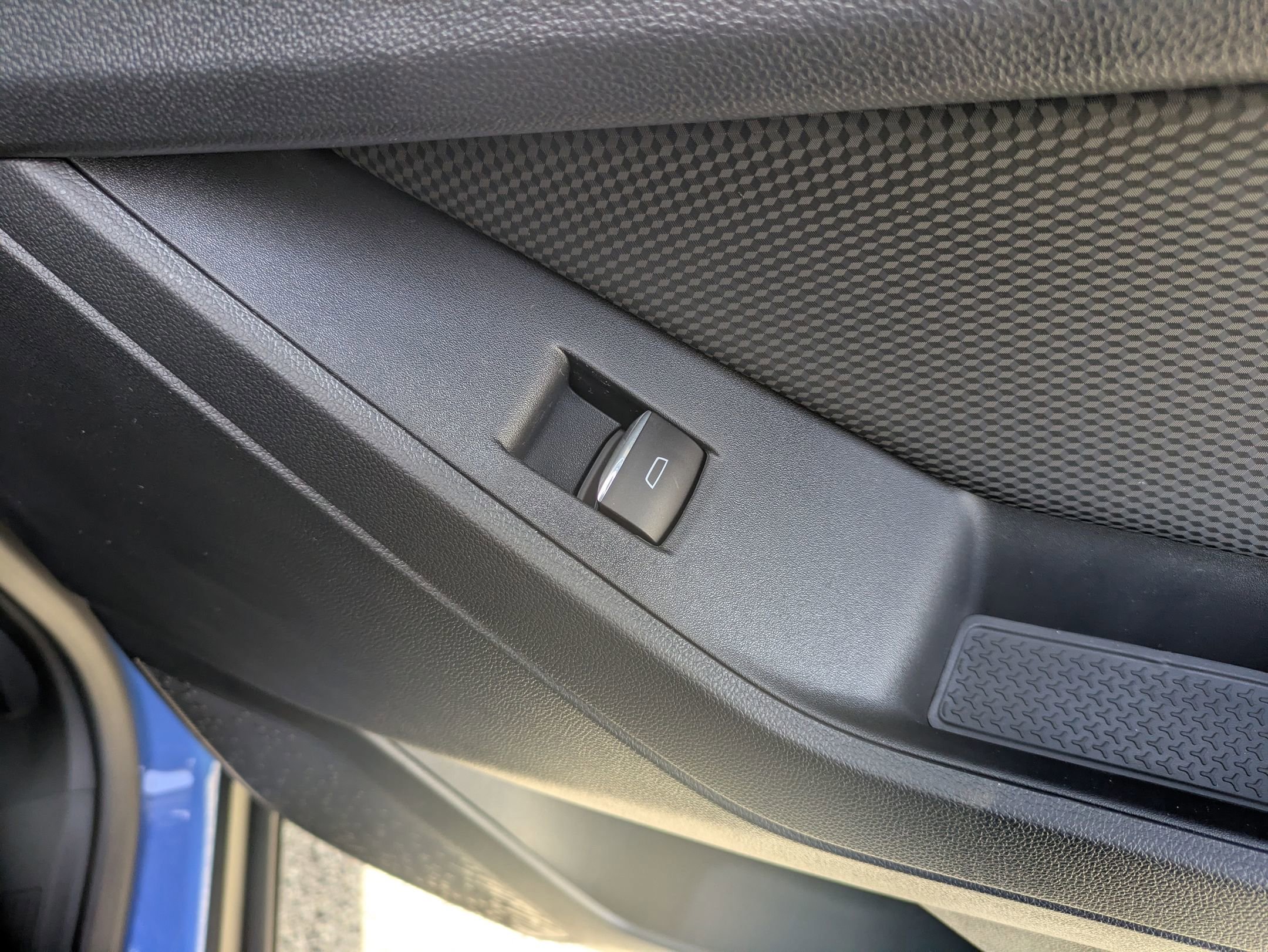 New 2026 Chevrolet Equinox RS w/ Convenience Package III image 30