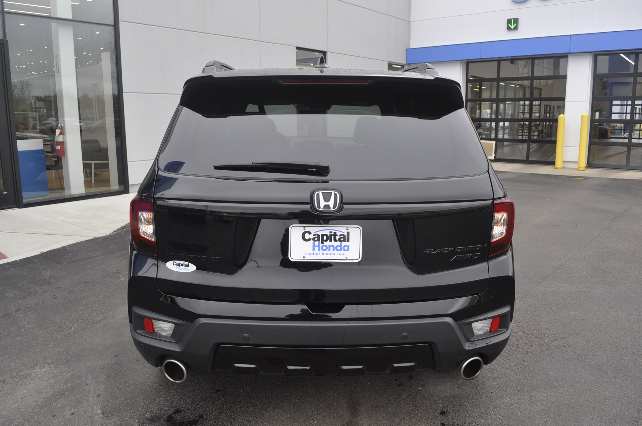 Certified 2024 Honda Passport Black Edition image 6