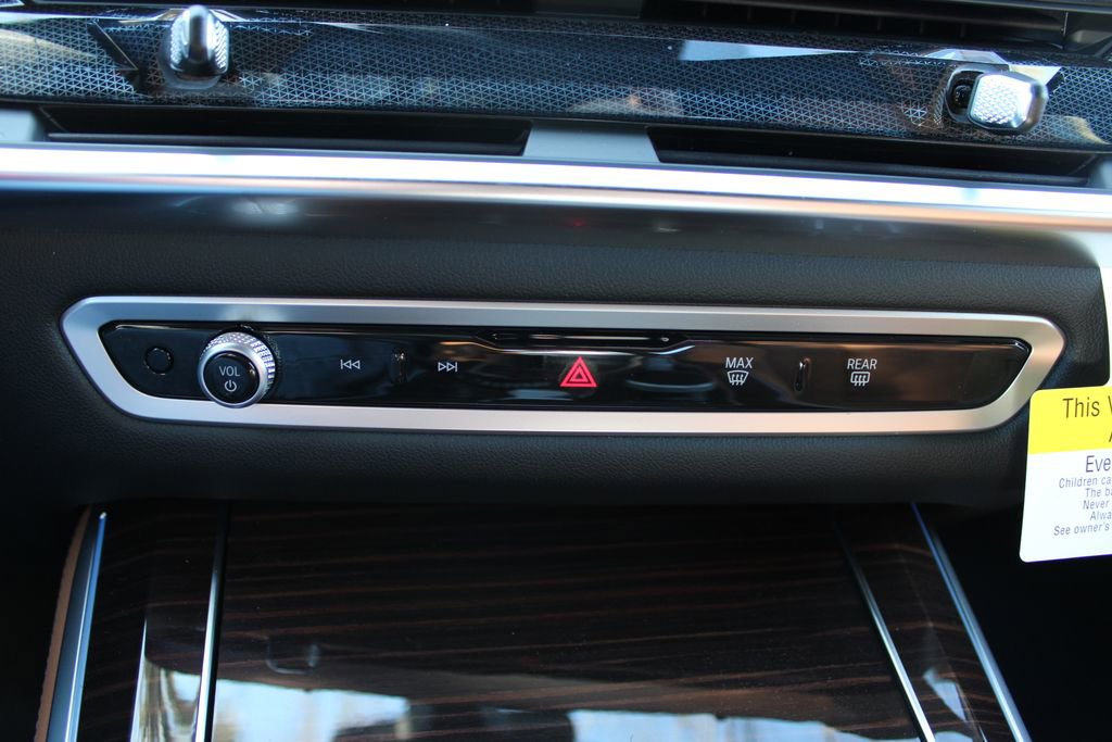 New 2026 BMW X5 xDrive50e w/ Climate Comfort Package image 22