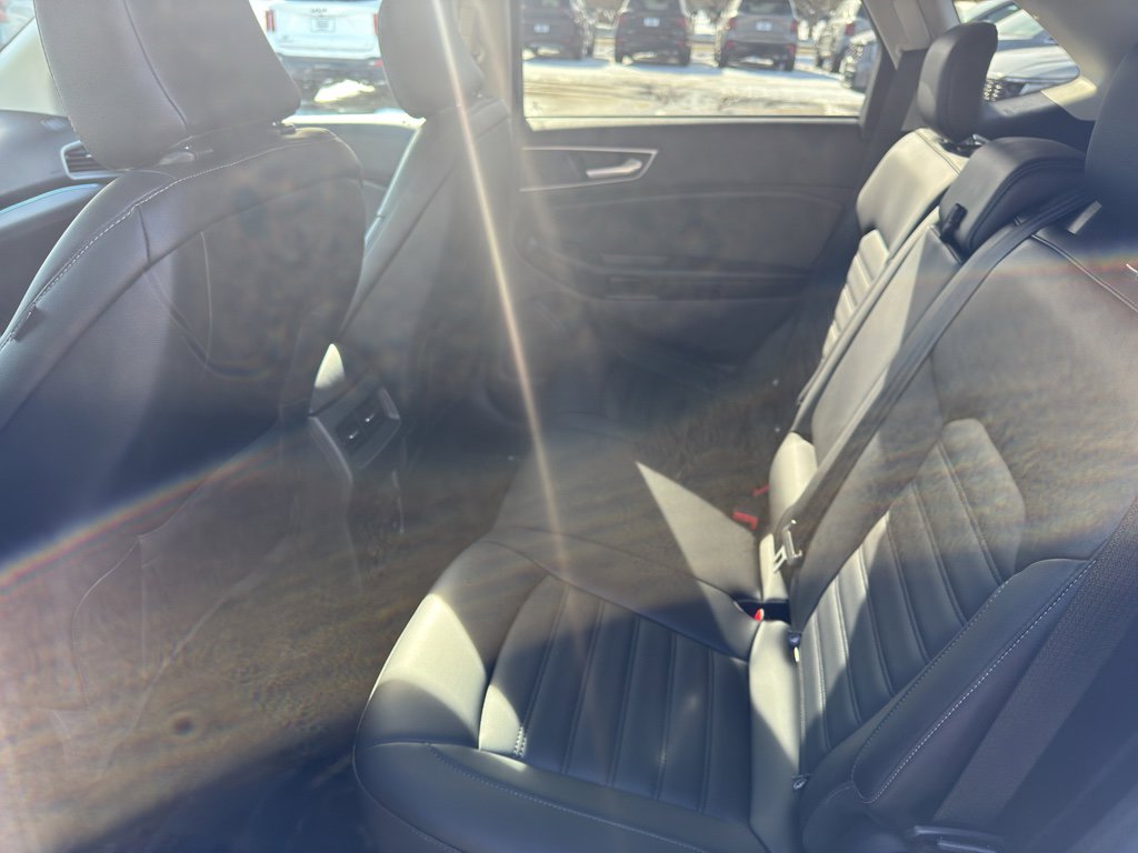 Used 2021 Ford Edge SEL w/ Convenience Package AWD/4WD image 12
