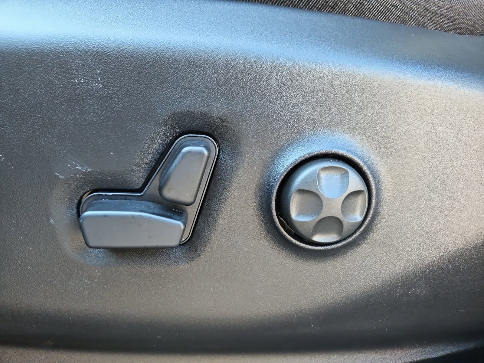 New 2026 Chrysler Pacifica Select image 21