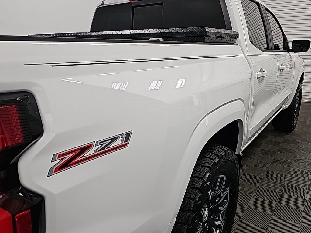 Used 2024 Chevrolet Colorado Z71 image 9