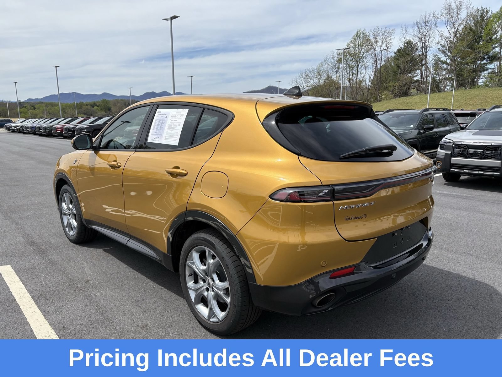 Used 2024 Dodge Hornet R/T Plus AWD/4WD image 12