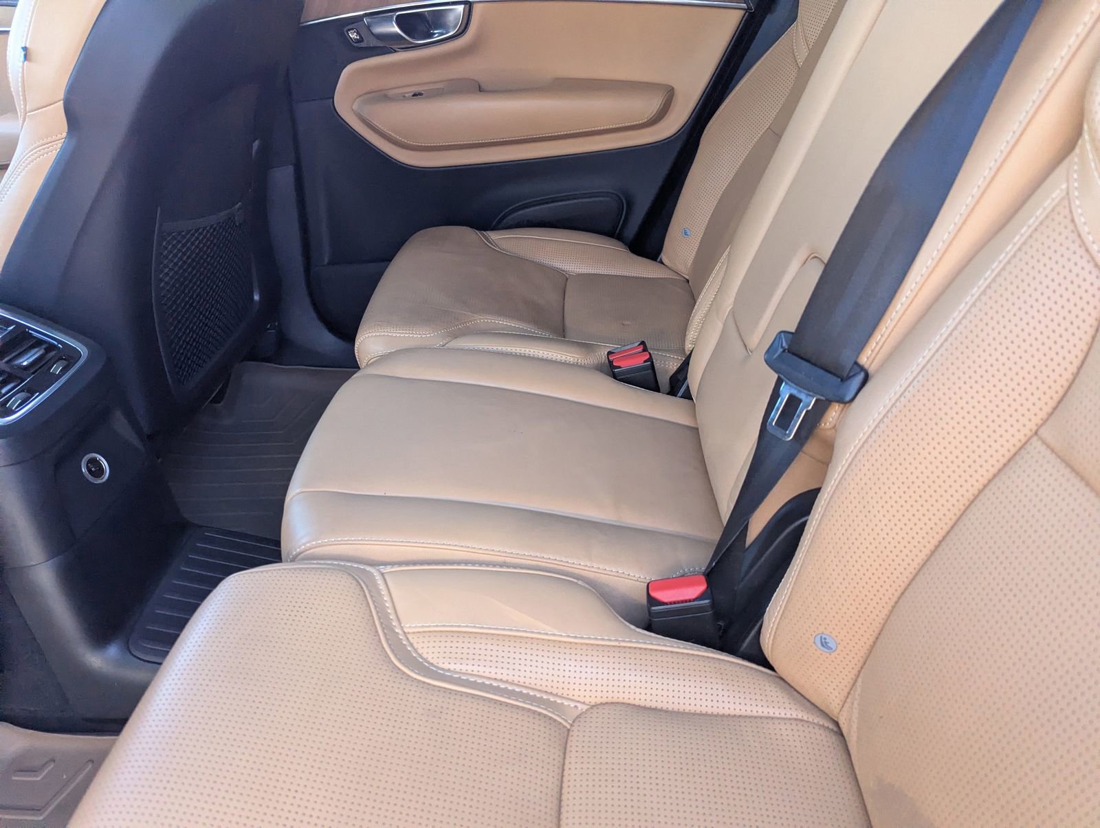 Used 2018 Volvo XC90 T8 Inscription w/ Luxury Package image 14