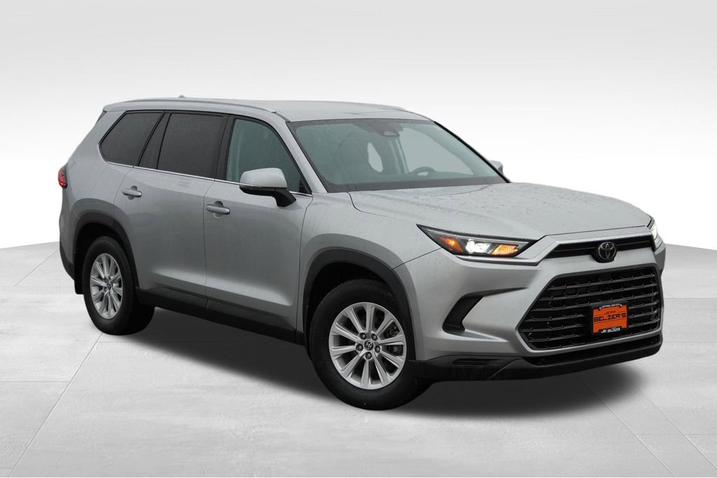 Used 2024 Toyota Grand Highlander XLE image 1