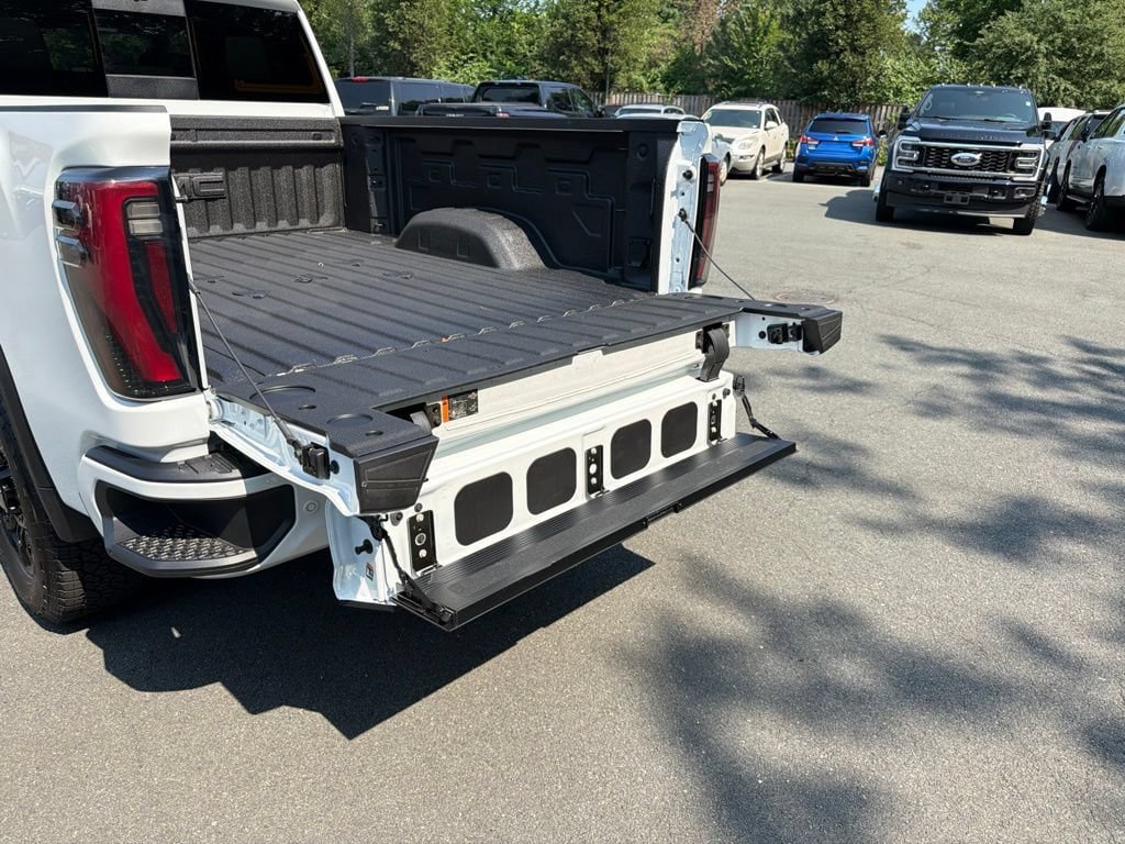 New 2026 GMC Sierra 2500 AT4 w/ AT4 Premium Plus Package AWD/4WD image 41