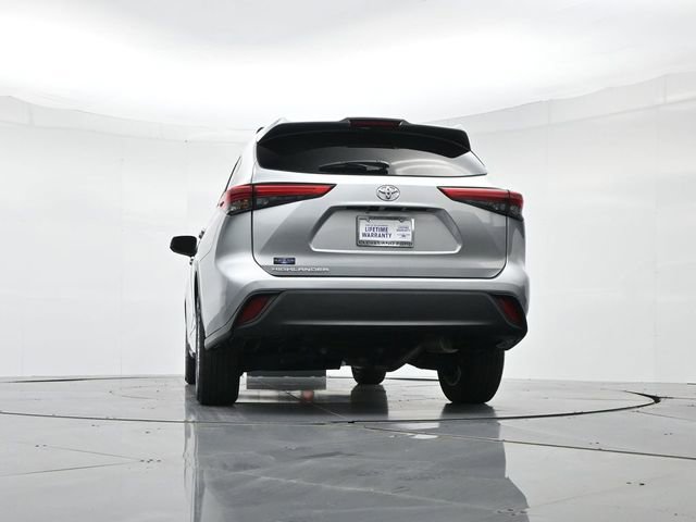 Used 2023 Toyota Highlander L image 39