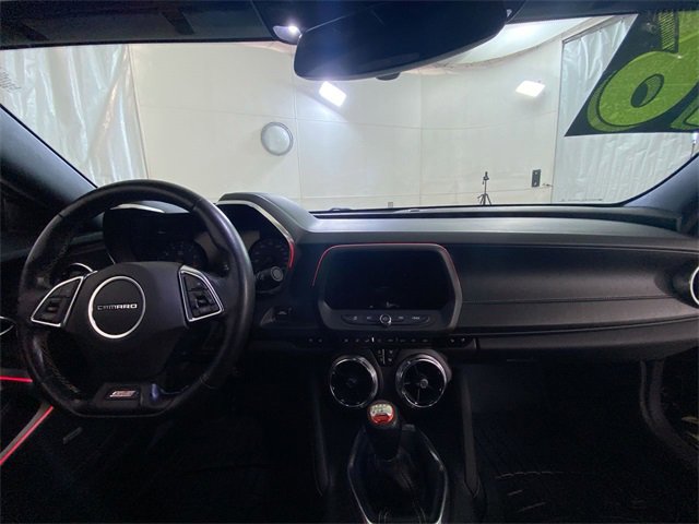 Used 2016 Chevrolet Camaro SS image 23