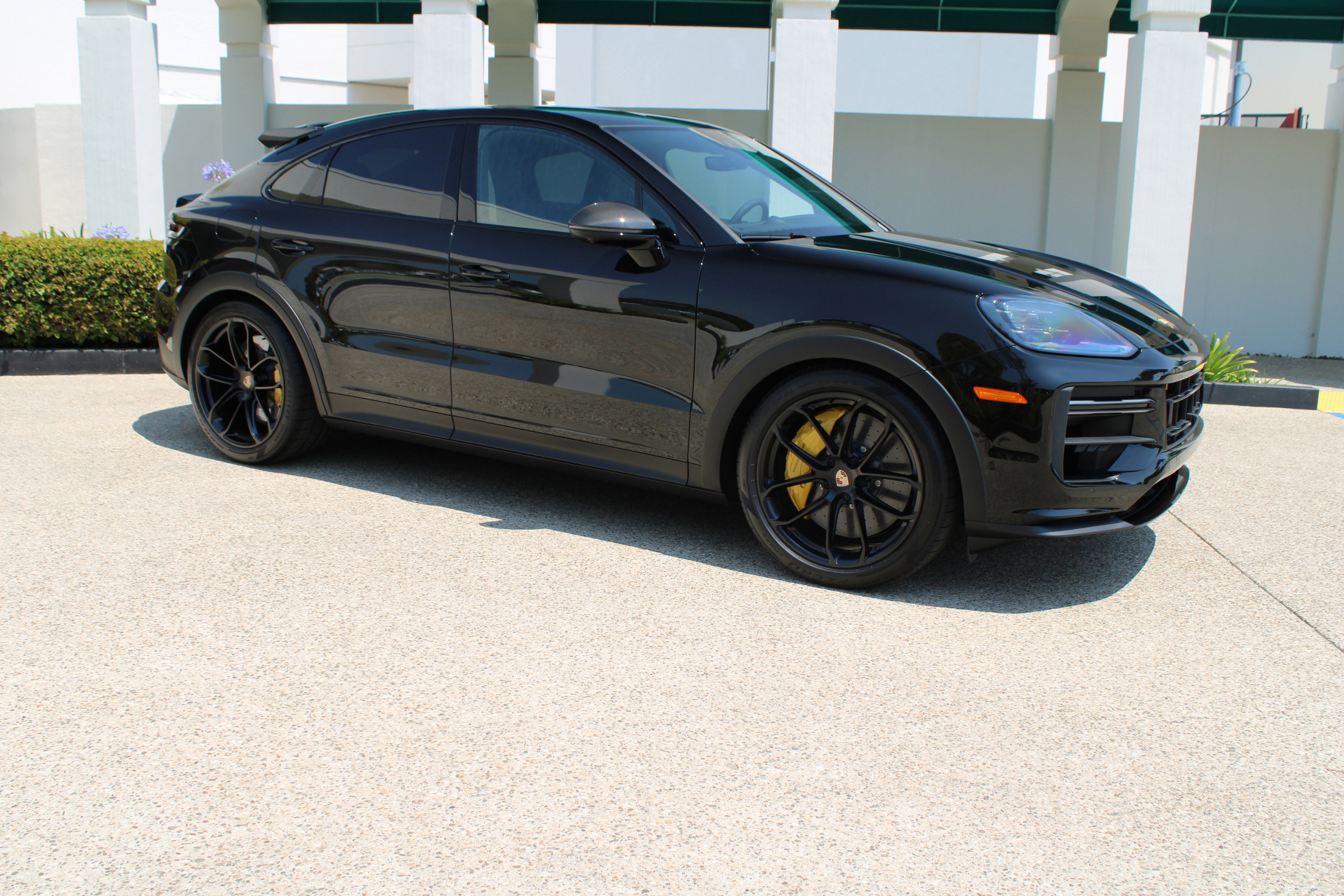 New 2025 Porsche Cayenne Turbo GT image 9
