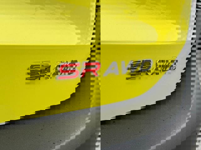 New 2025 Nissan Kicks SR image 15