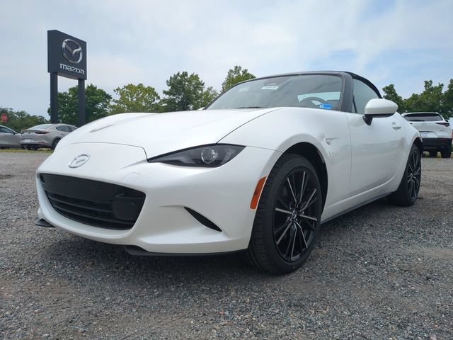 New 2026 MAZDA MX-5 Miata Grand Touring w/ Weather Package RWD image 8