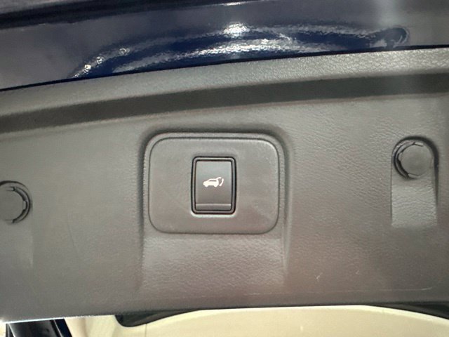 Certified 2023 Nissan Murano Platinum w/ Cargo Package AWD/4WD image 14