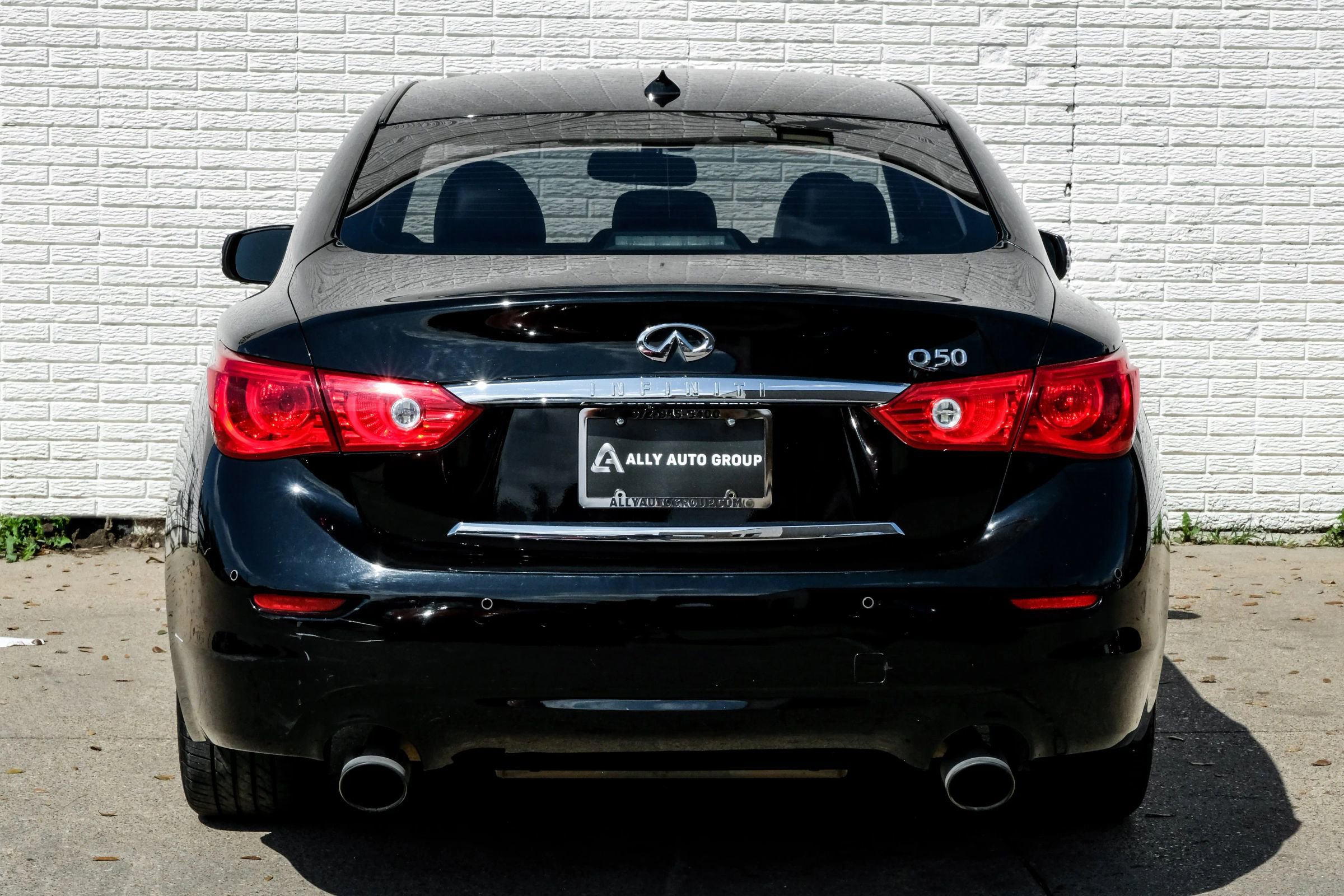 Used 2016 INFINITI Q50 3.0t Premium w/ Driver Assistance Package image 9