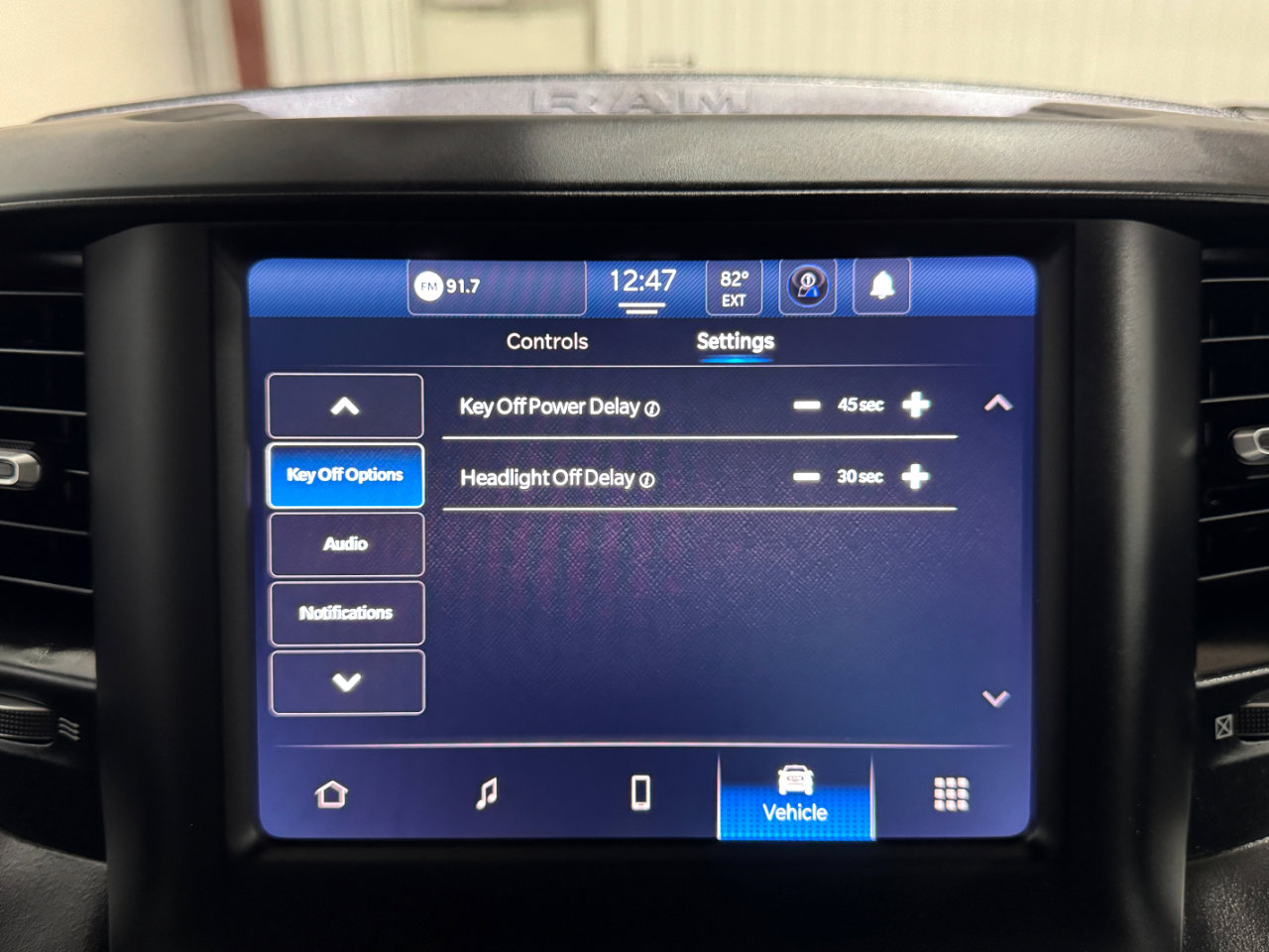 Used 2024 RAM 2500 Tradesman w/ Chrome Appearance Group image 50