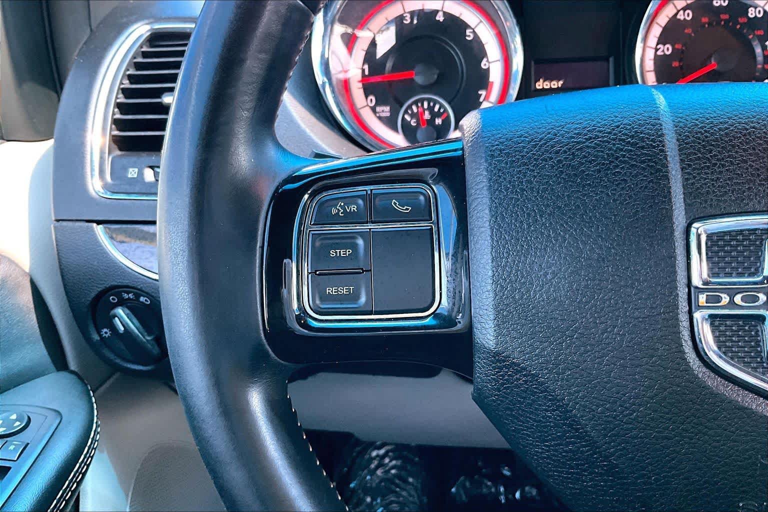 Used 2015 Dodge Grand Caravan SE FWD image 23