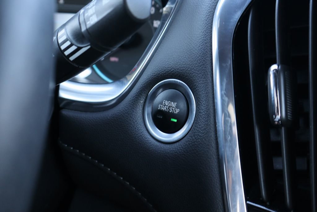 Used 2022 Chevrolet Traverse LT w/ LPO, Floor Liner Package image 18