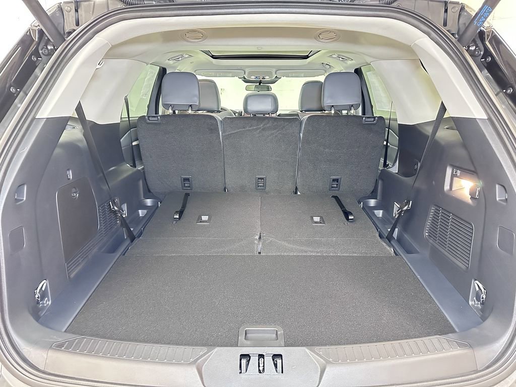 Used 2026 Ford Explorer Active w/ Active Comfort Package image 17