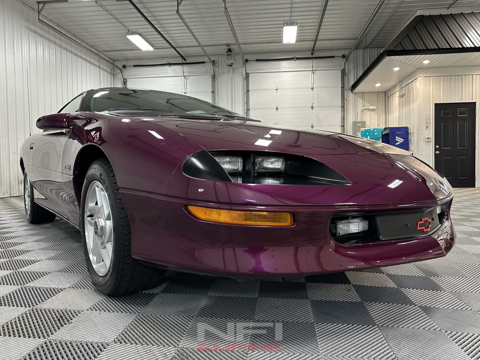 Used 1995 Chevrolet Camaro Z28 RWD image 15