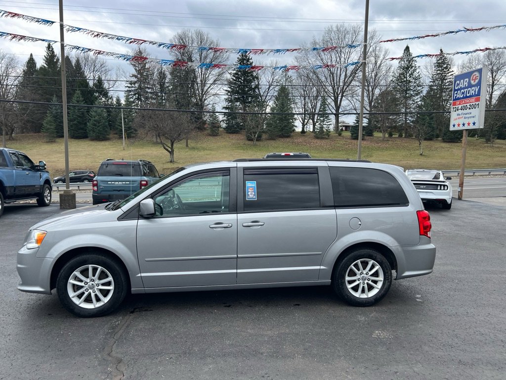 Used 2016 Dodge Grand Caravan SXT w/ UConnect Hands-Free Group image 1