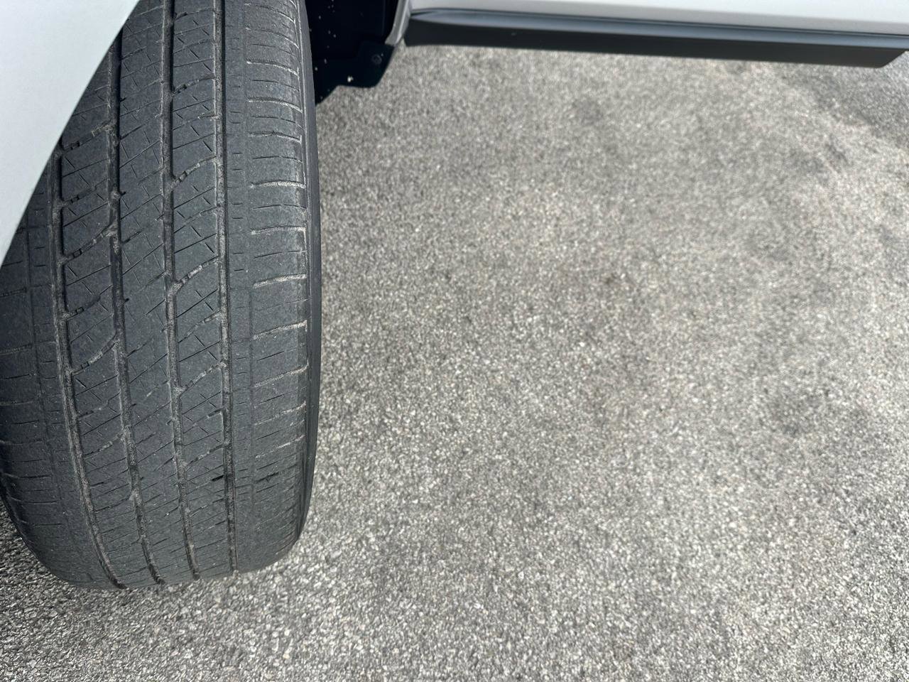 Used 2013 Ford Edge SEL AWD/4WD image 16