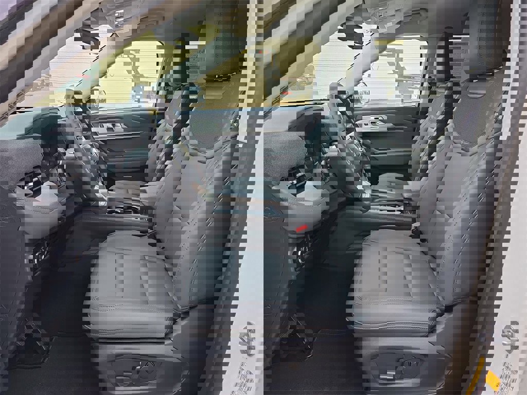 New 2025 Ford Explorer Active w/ Active Comfort Package image 16